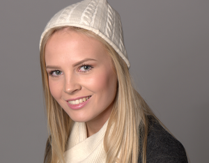 cashmere cable knit hat cream